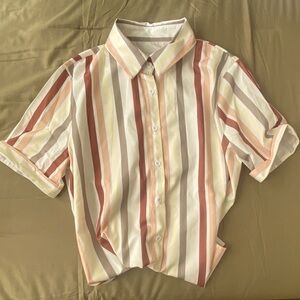 Woman’s bottom down shirt